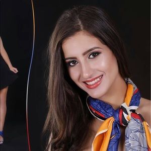 Meet your Posher, Ariana